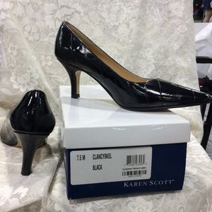 Karen Scott Women’s Shoes